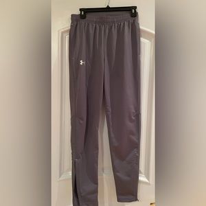 Under Armor men’s size M fitted track pants, charcoal gray